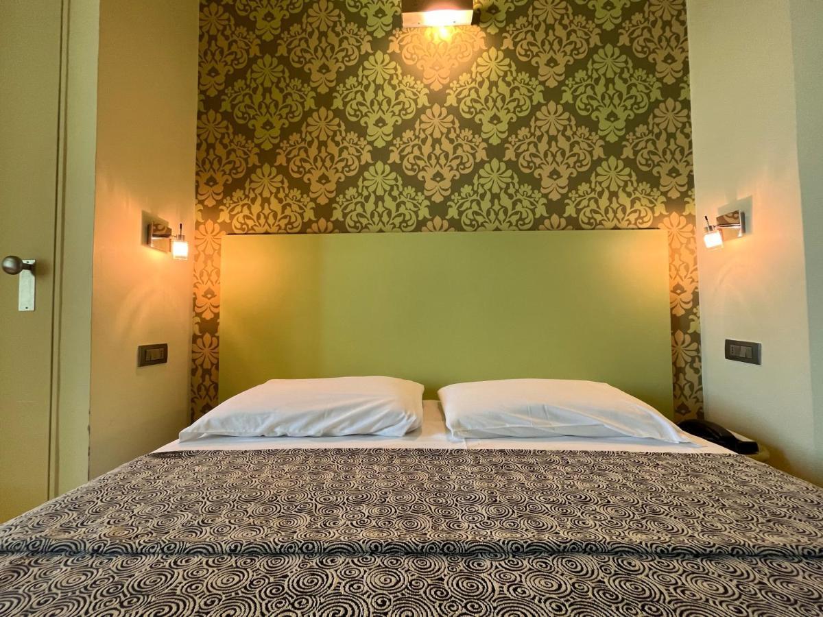 Hotel Perla - The Storyhoteller Riccione Exterior foto