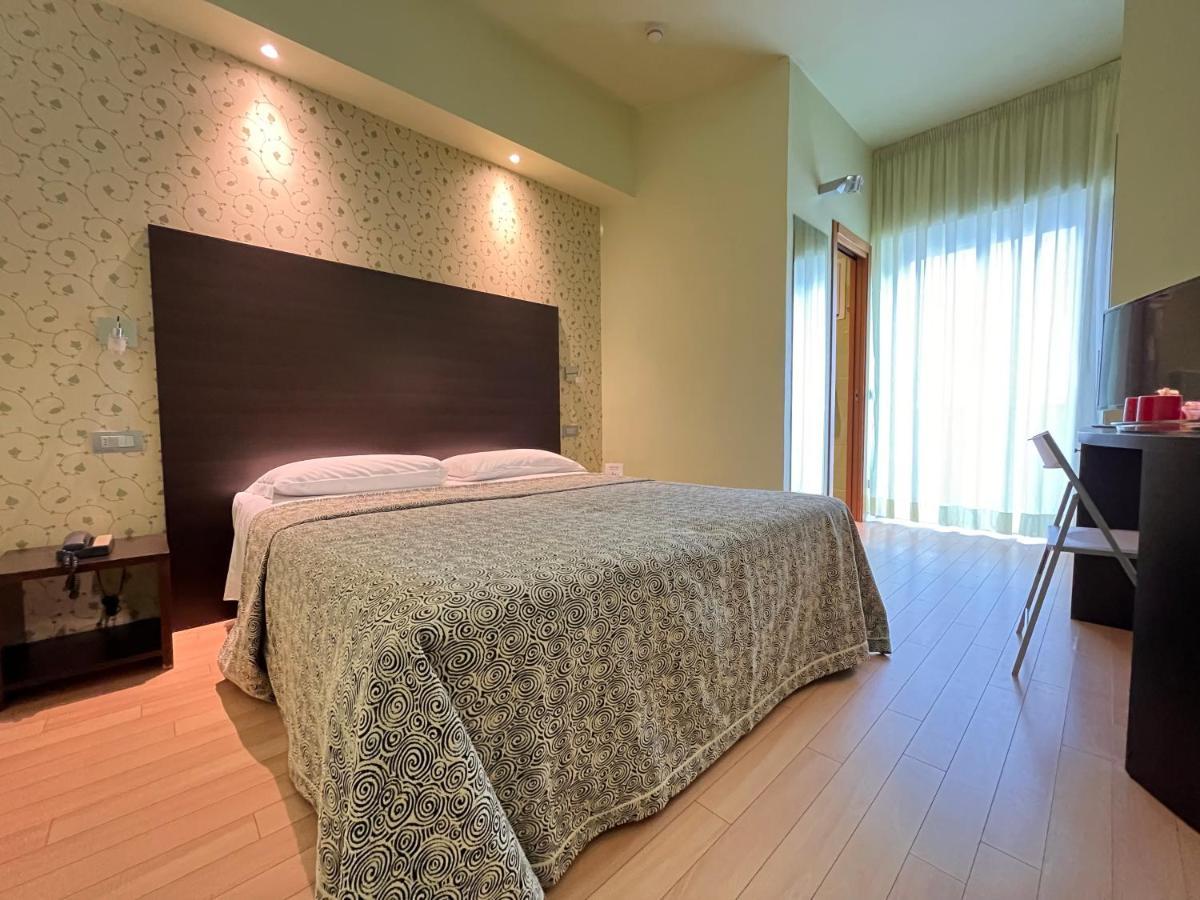 Hotel Perla - The Storyhoteller Riccione Exterior foto